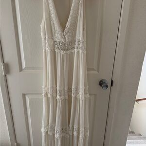 Elegant Cream Lace Maxi Dress